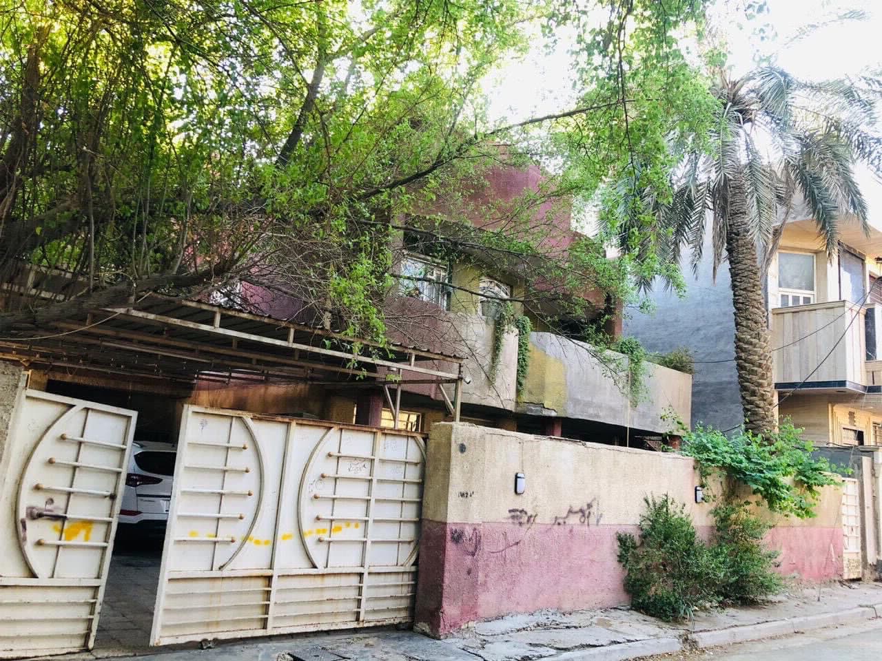 دار للبيع في حي تونس - Image 1