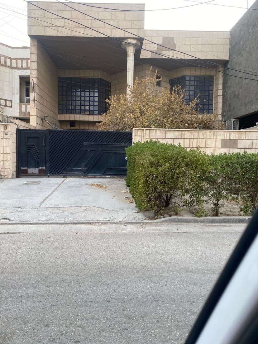 منزل طابقين