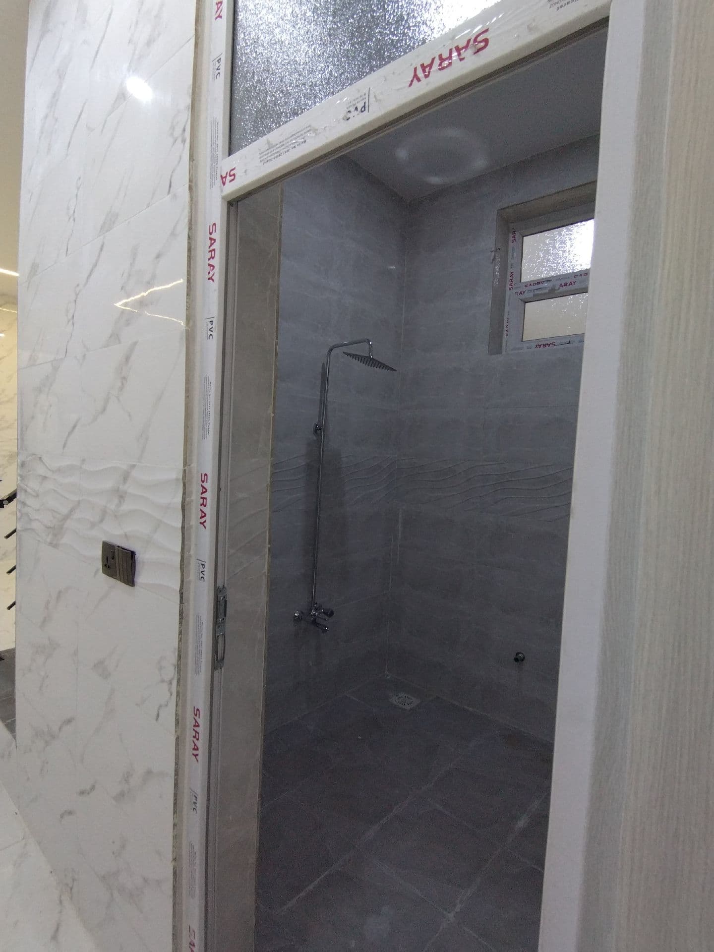 دار للبيع طابقين في منطقة حي العسكري  - Thumbnail 2