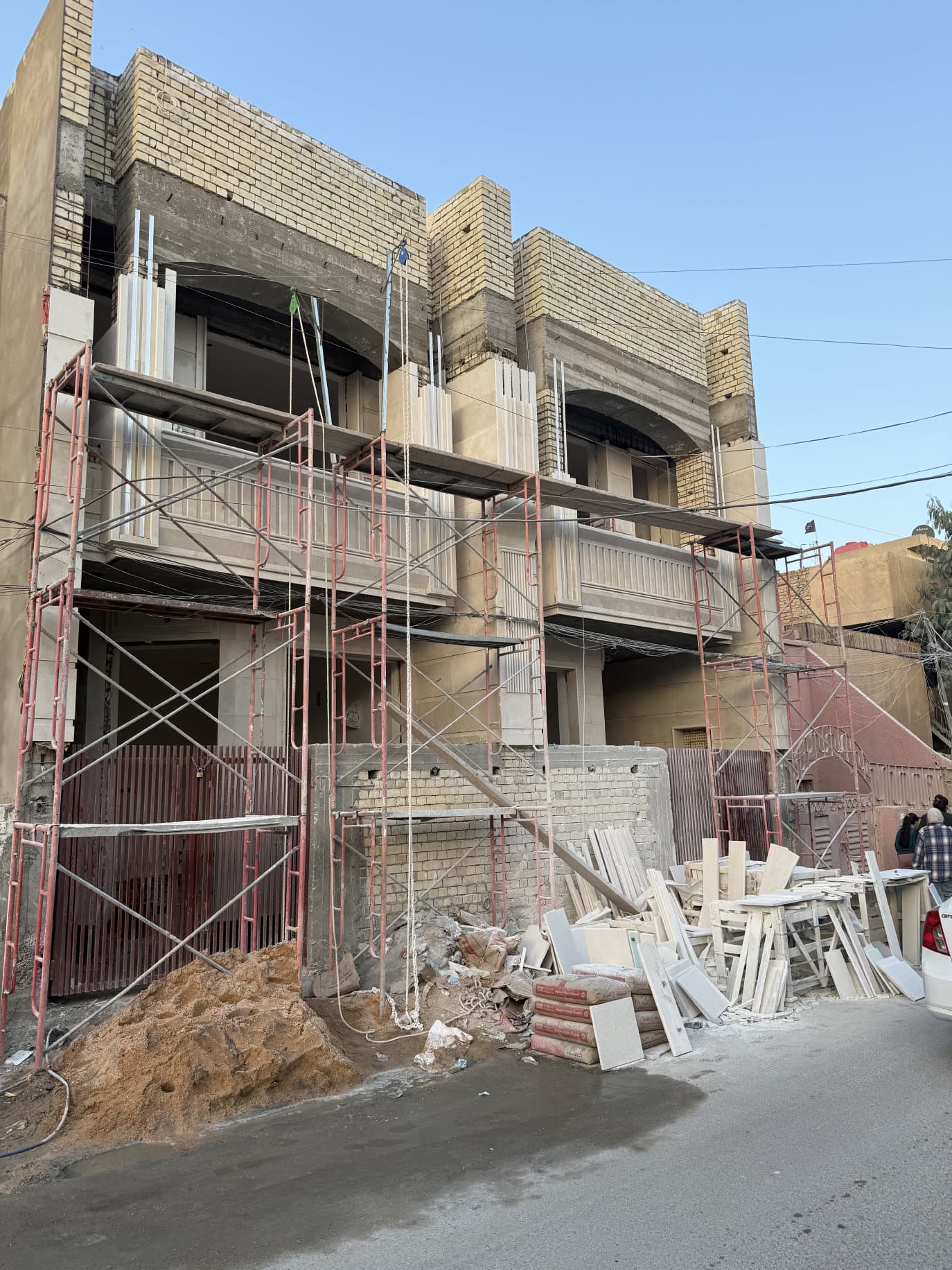 طابقين 
