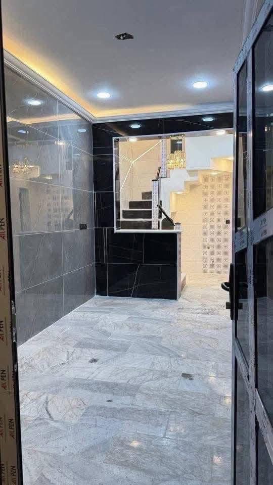 للبيع 55متر ثلاث طوابق حي الجهاد الضباط قرب اربع شوارع  - Thumbnail 4