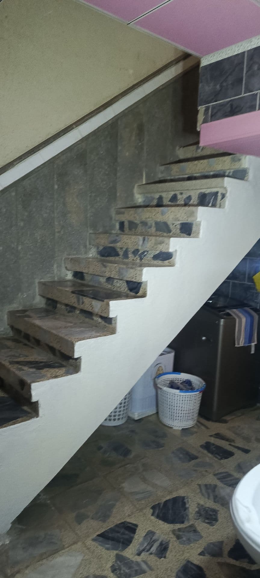 دار للبيع  - Thumbnail 2