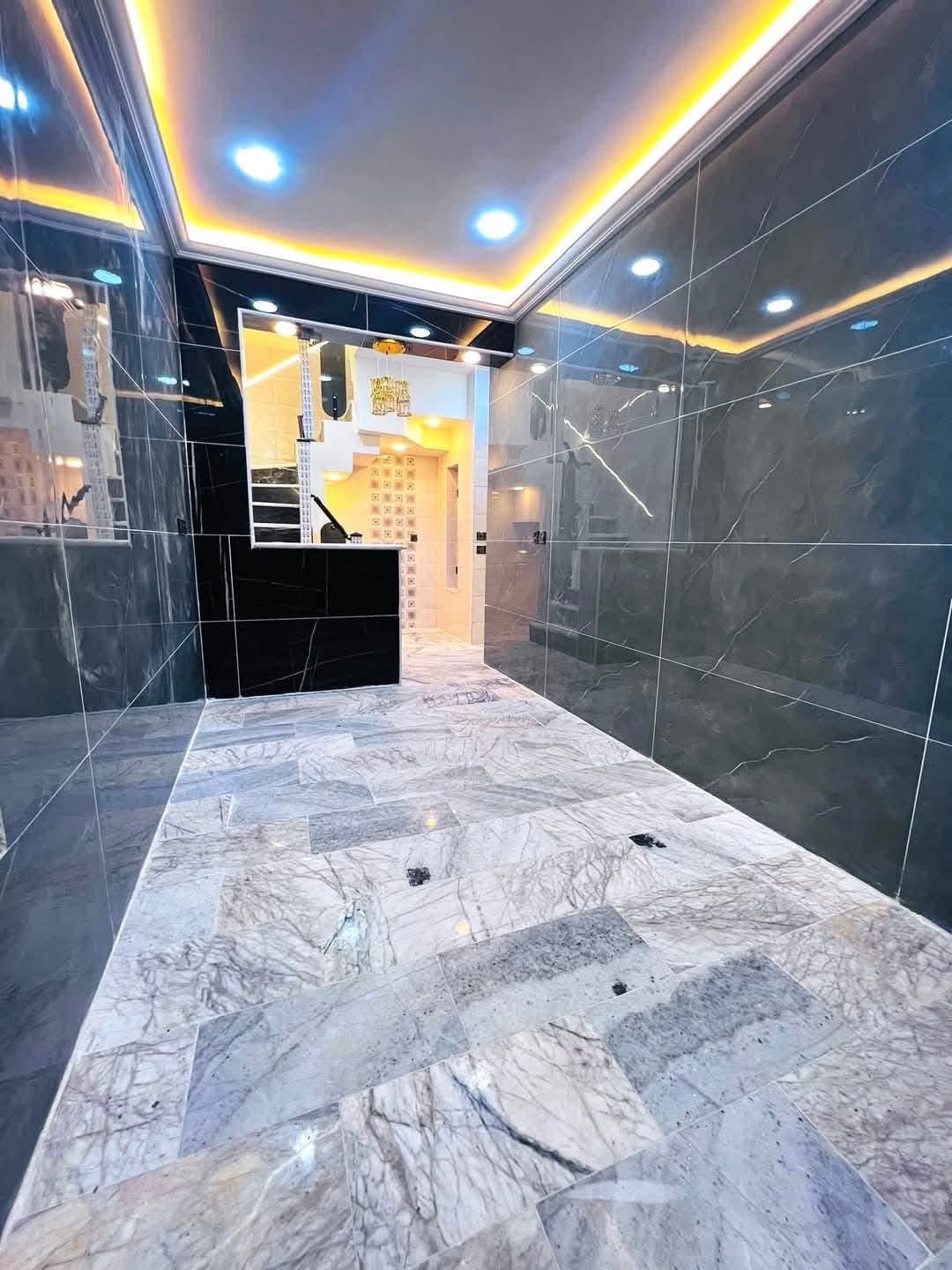 للبيع 55متر ثلاث طوابق حي الجهاد الضباط قرب اربع شوارع  - Thumbnail 8