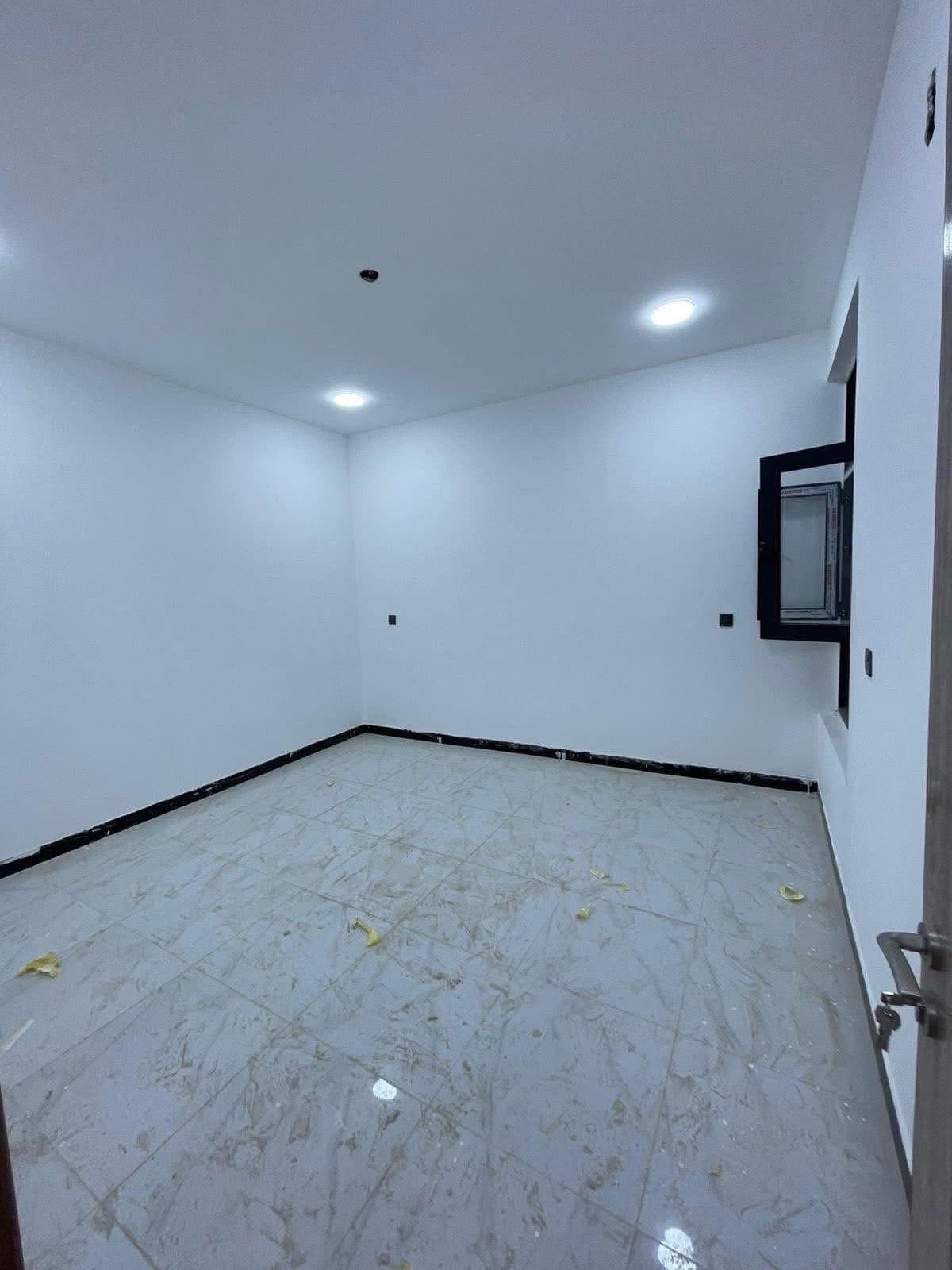 للبيع دوار للبيع حي الجهاد الضباط مربع الذهبي مجاور شقق حي السلام  - Thumbnail 4