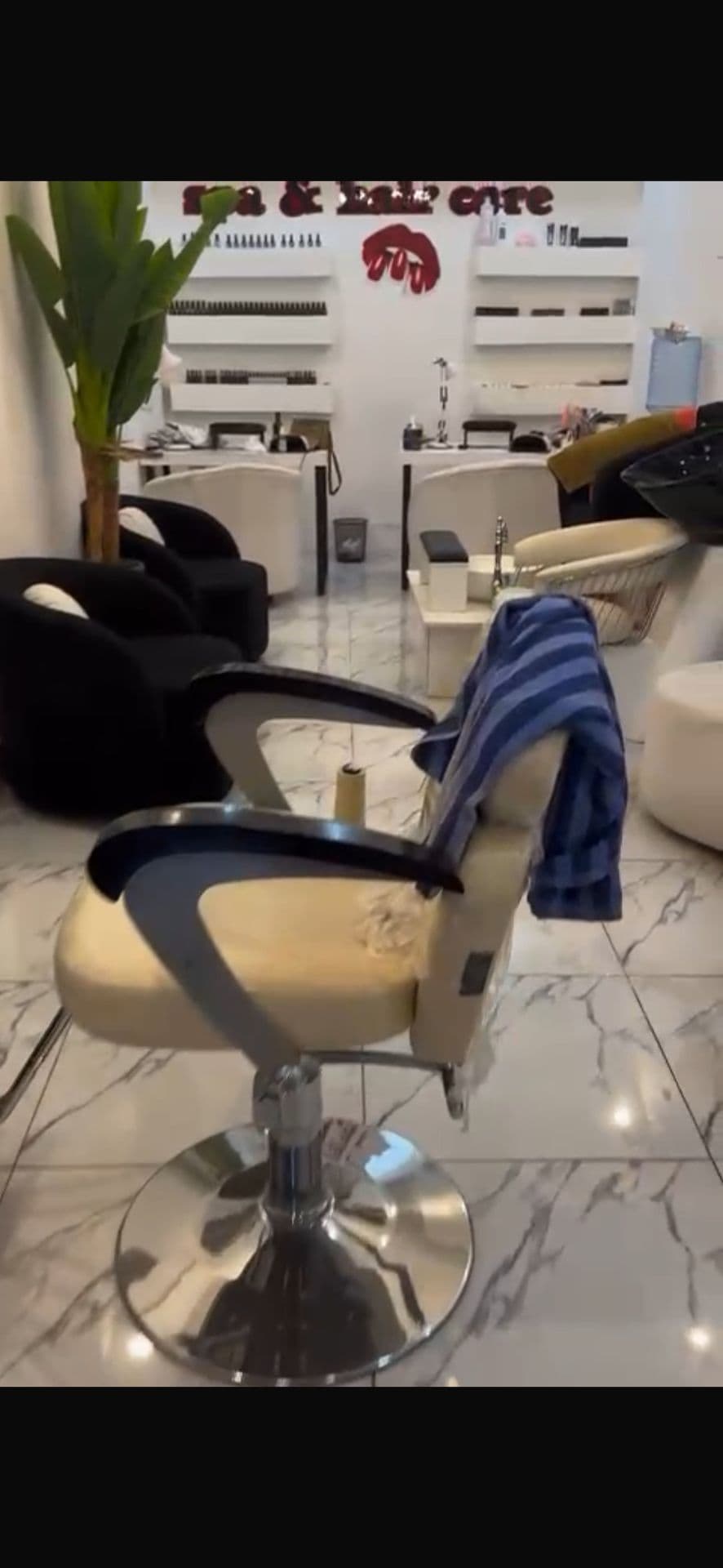 محل للايجار في حي جامعة  - Thumbnail 3