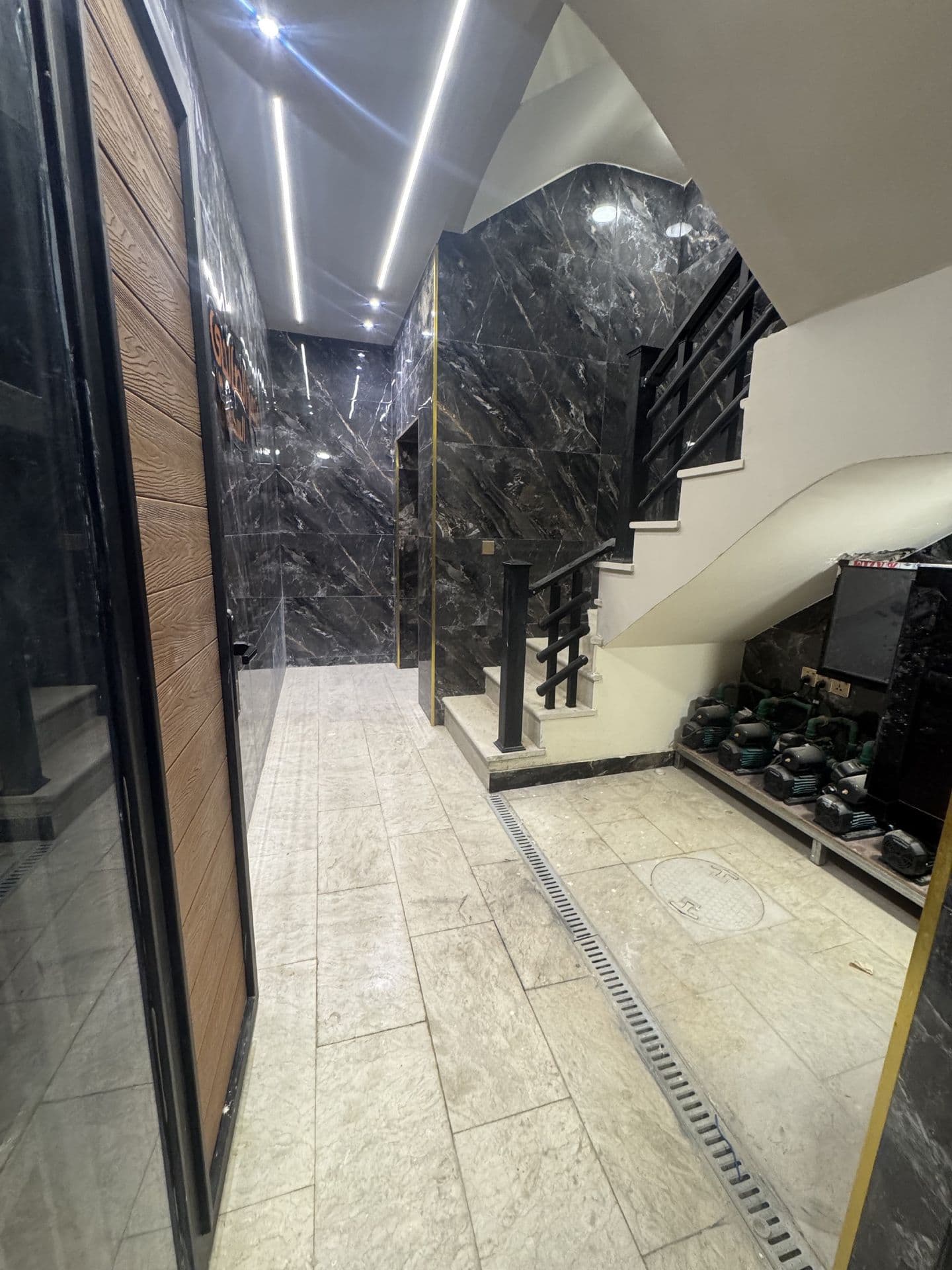 شقة طابق خامس  - Thumbnail 3