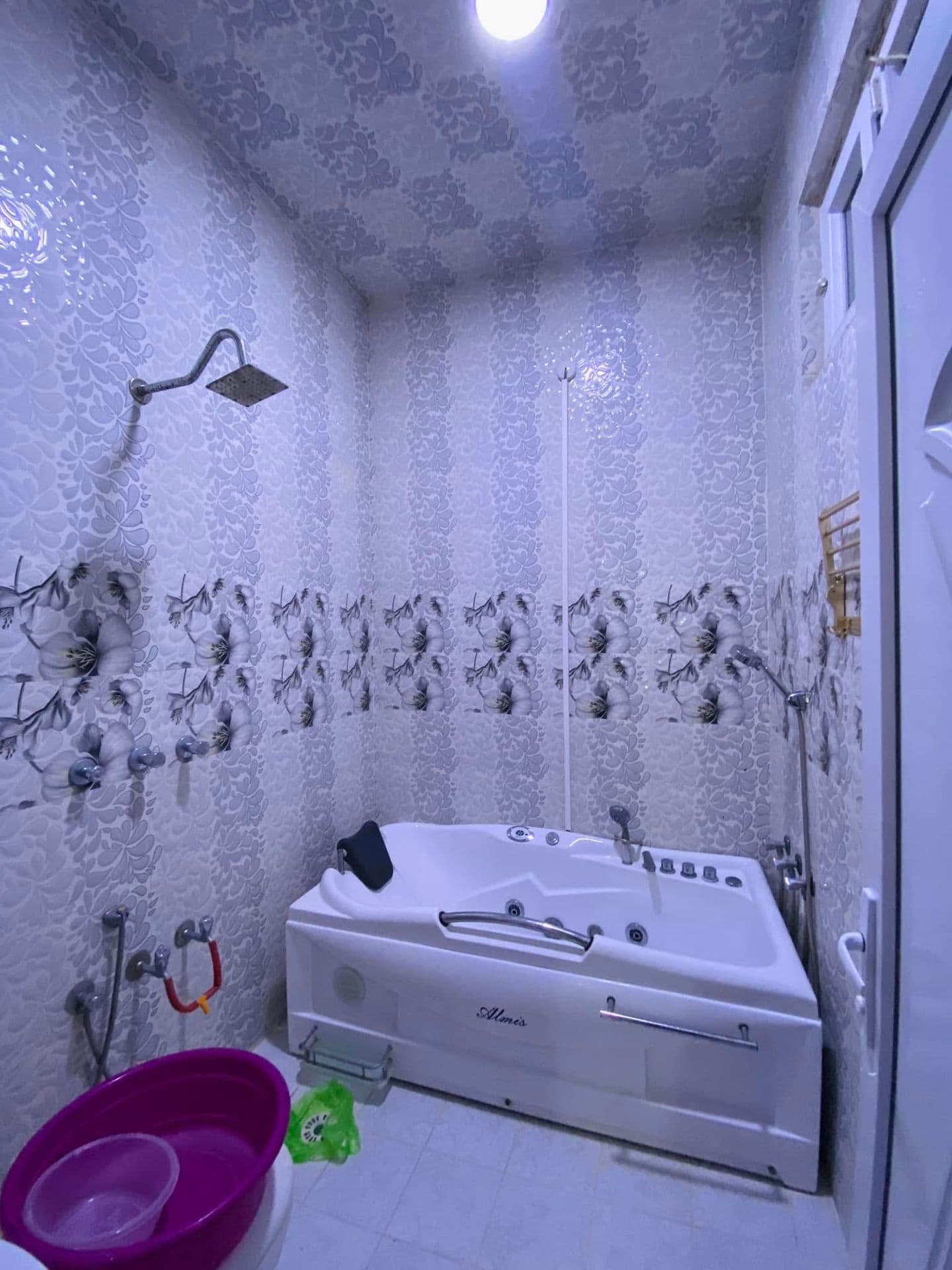 دار للبيع في حي الغدير  - Thumbnail 3