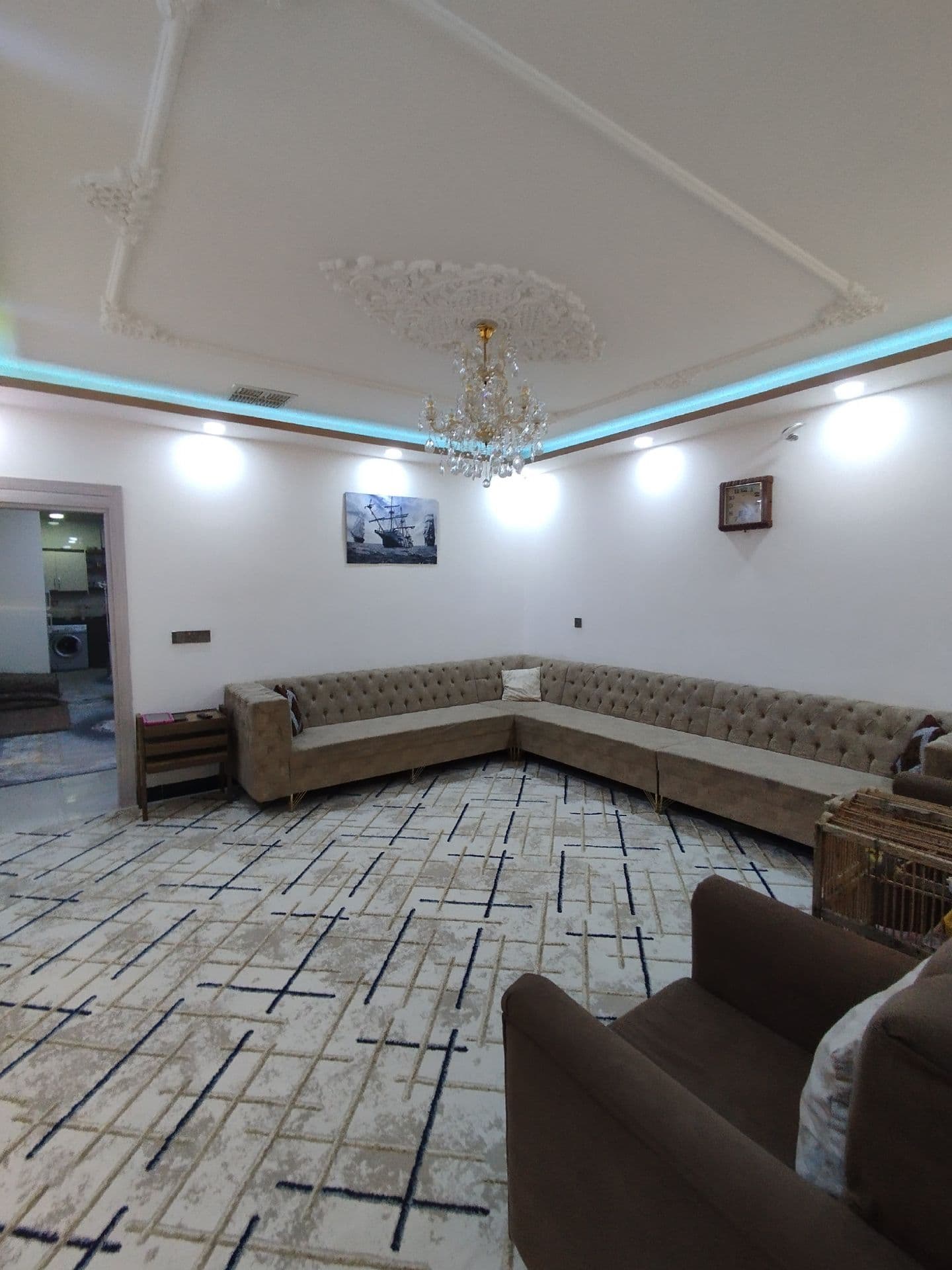 الدار للبيع طابقين منطقة حسابات  - 3