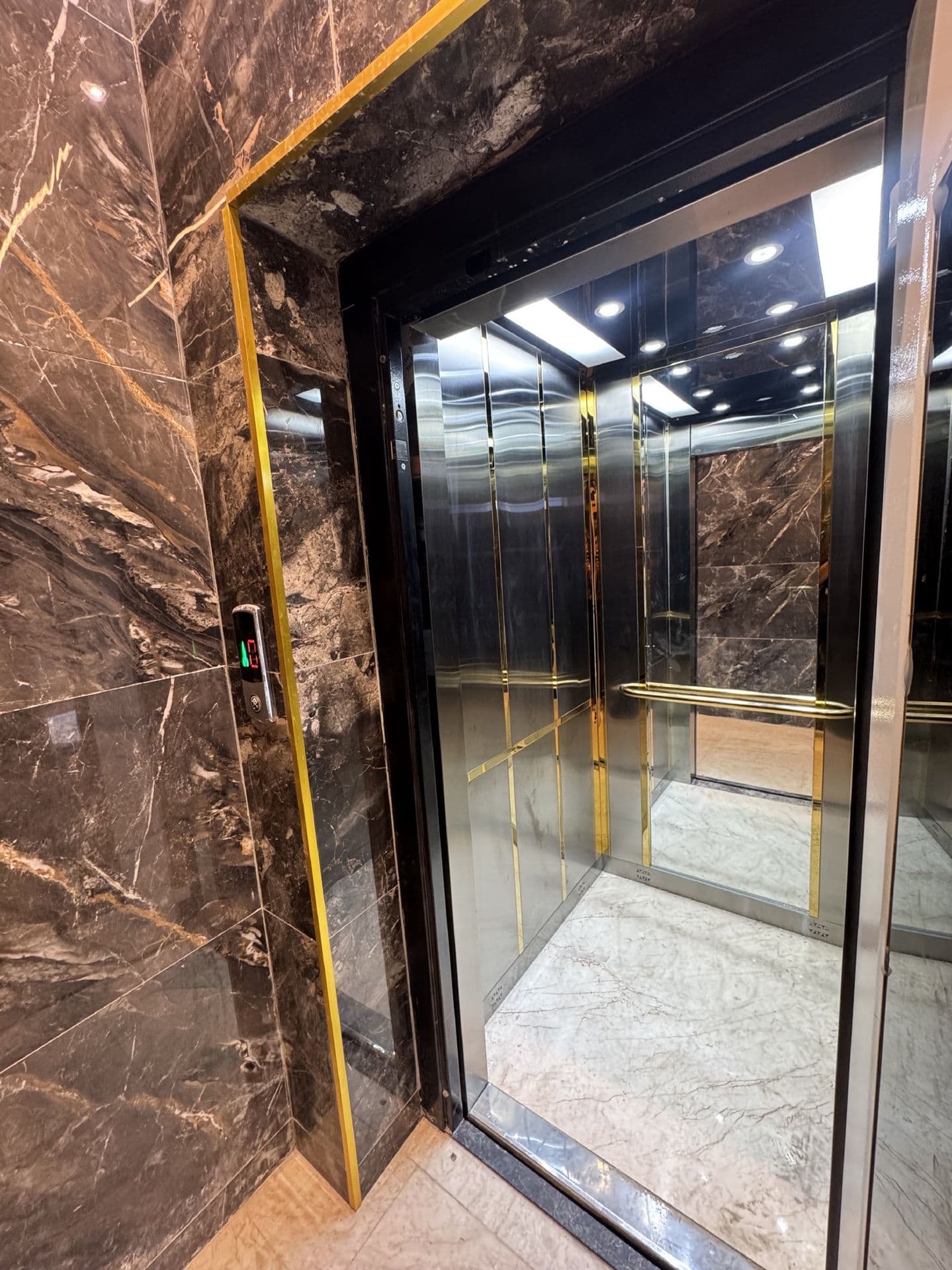 شقة طابق خامس  - Thumbnail 2