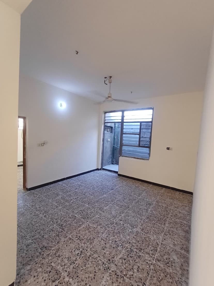 بيت للبيع في حي الجامعة