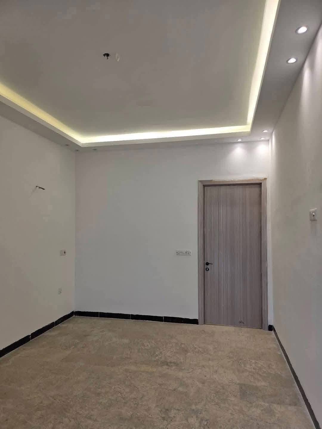 دار للبيع100م حي الجهاد ديوان المخابرات قرب شارع 60 - Thumbnail 2