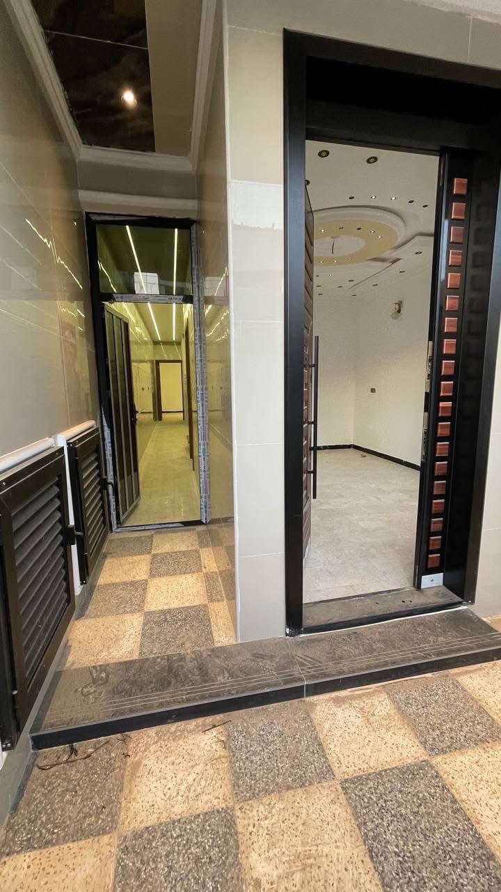 دار للبيع 100م في حي الجهاد الرفاق قرب شارع العام جدا مجاور شارع 40 - Thumbnail 7