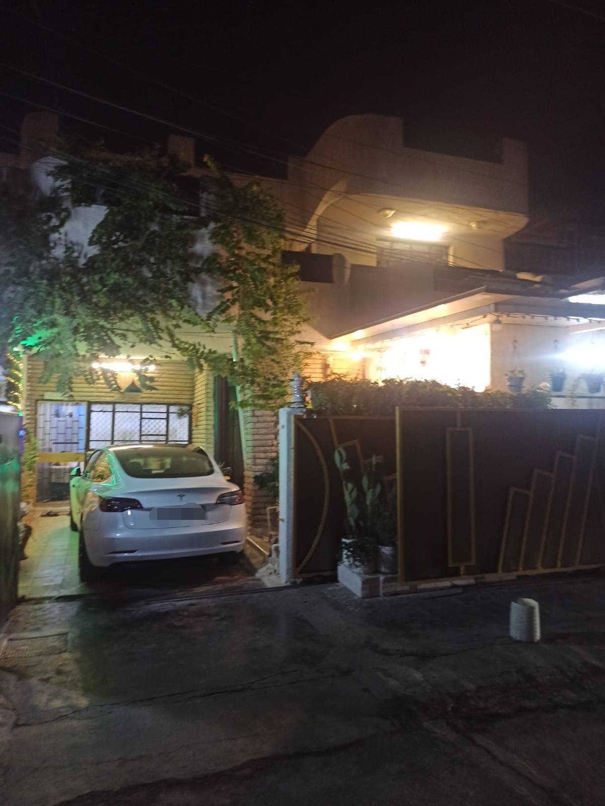 بيت للبيع مساحه 200متر الواجهه 10 والنزال20 العنوان حي الجهاد منطقه الخارجيه  - Thumbnail 7