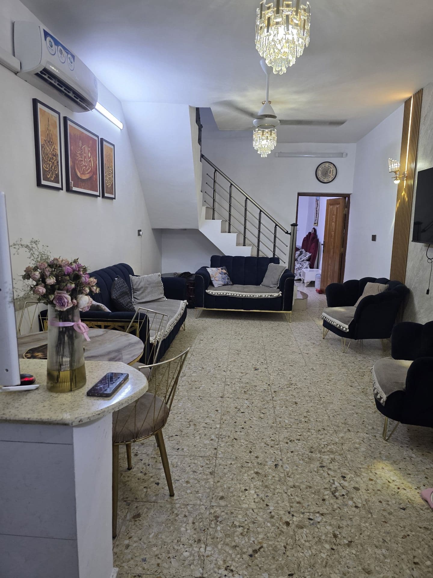 ٨٠متر للبيع ٣ غرف حي الجهاد الخارجية 07750775020 - 2