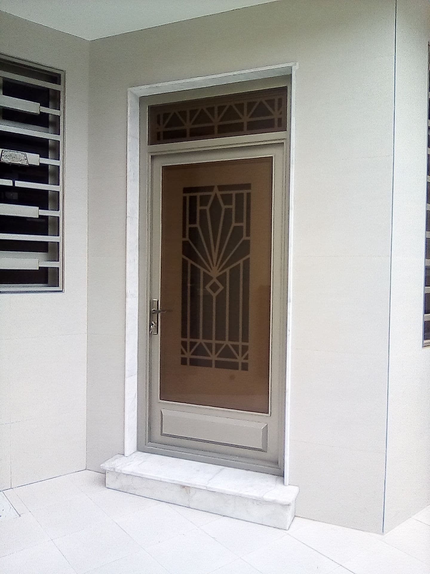 ثلاثه طوابق - Thumbnail 113