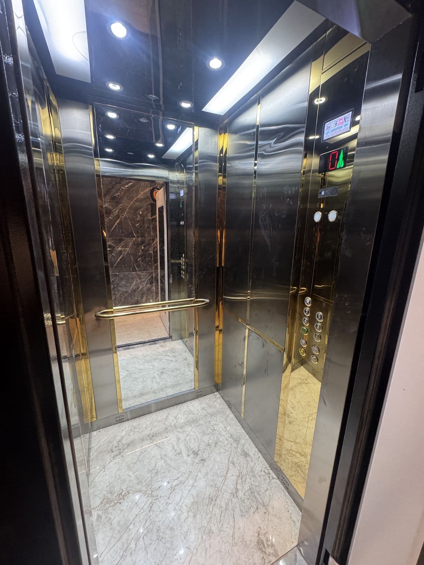 شقة طابق خامس  - Thumbnail 4