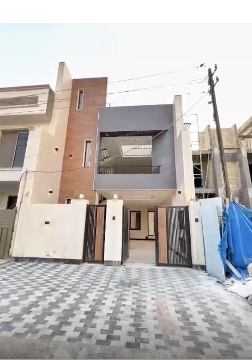 شقه طابق ارضي 