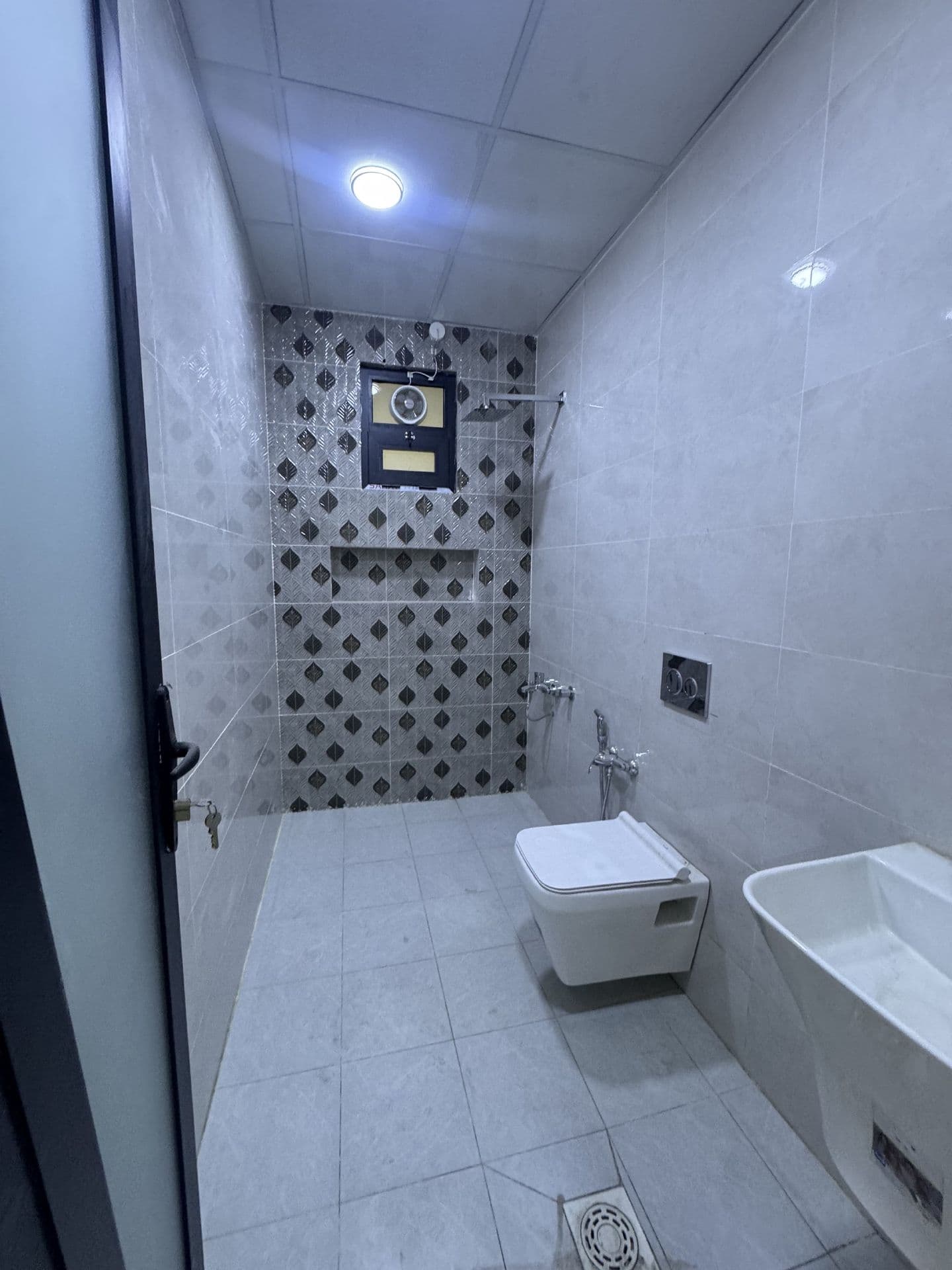 دار للبيع 150متر في حي الجهاد الضباط مربع الذهبي  - Thumbnail 2