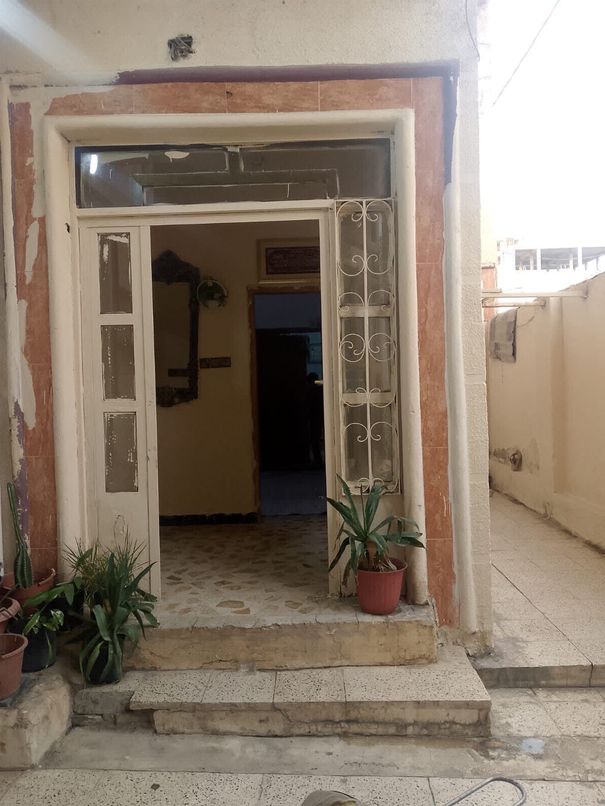 دار سكن للبيع في حي نزال - Image 1