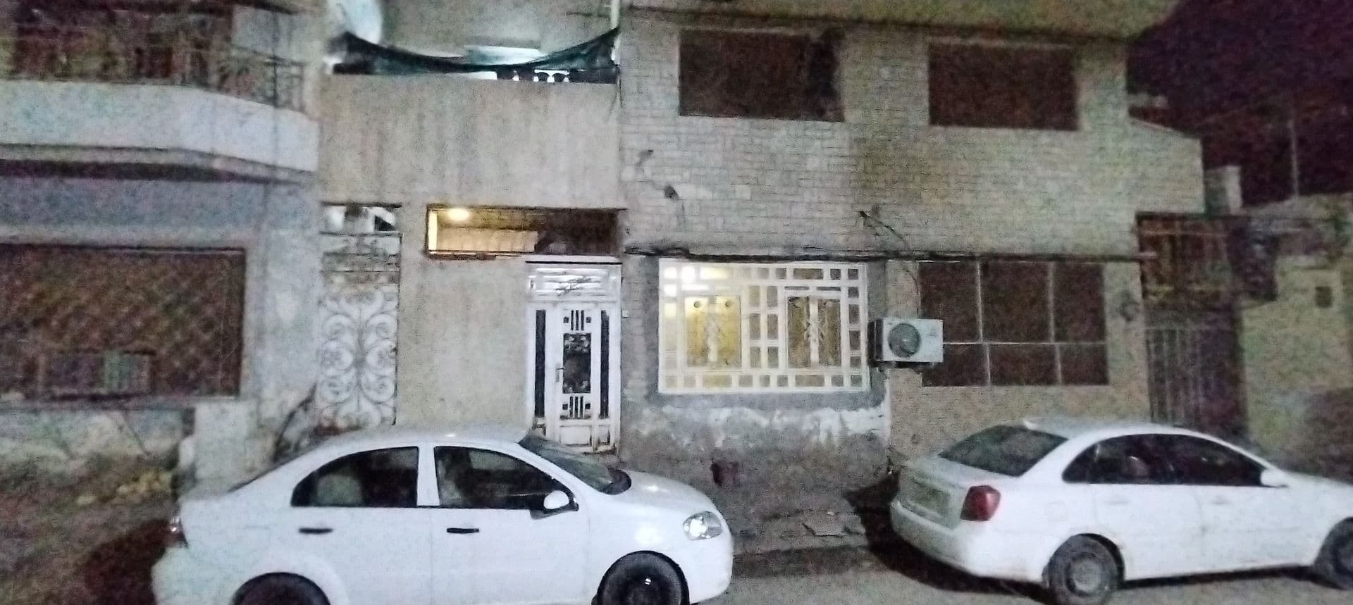 بيت تجاري للبيع - 2