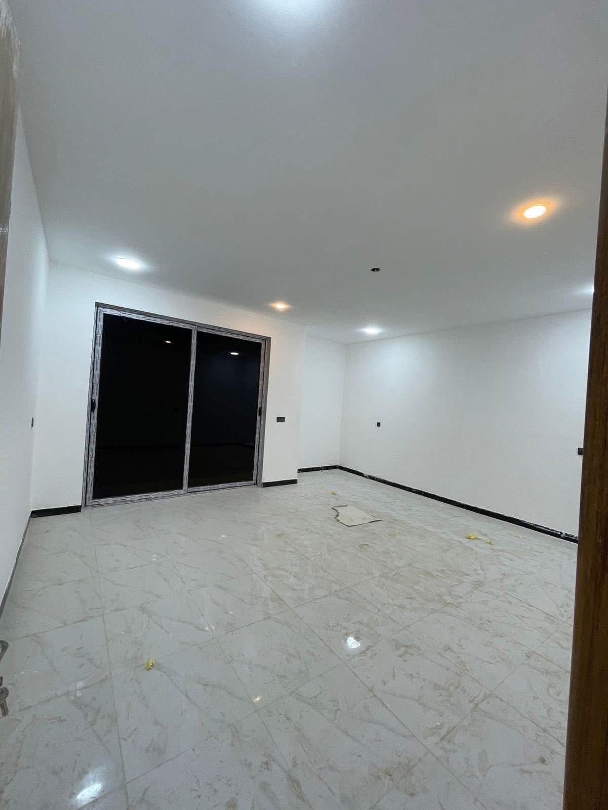 للبيع دوار للبيع حي الجهاد الضباط مربع الذهبي مجاور شقق حي السلام  - Thumbnail 3