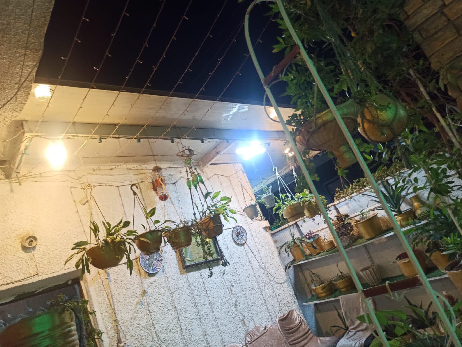 بيت للبيع مساحه 200متر الواجهه 10 والنزال20 العنوان حي الجهاد منطقه الخارجيه  - Thumbnail 3