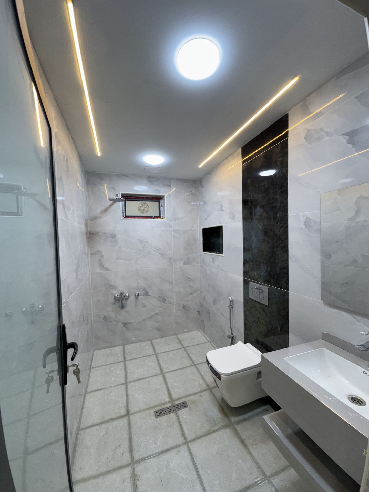 دار للبيع 120متر في حي الجهاد خلف اربع شوارع  - Thumbnail 2