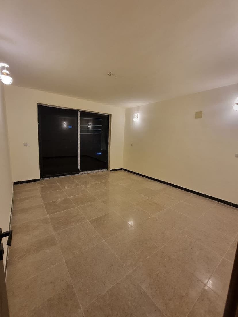 دار للبيع طابقين