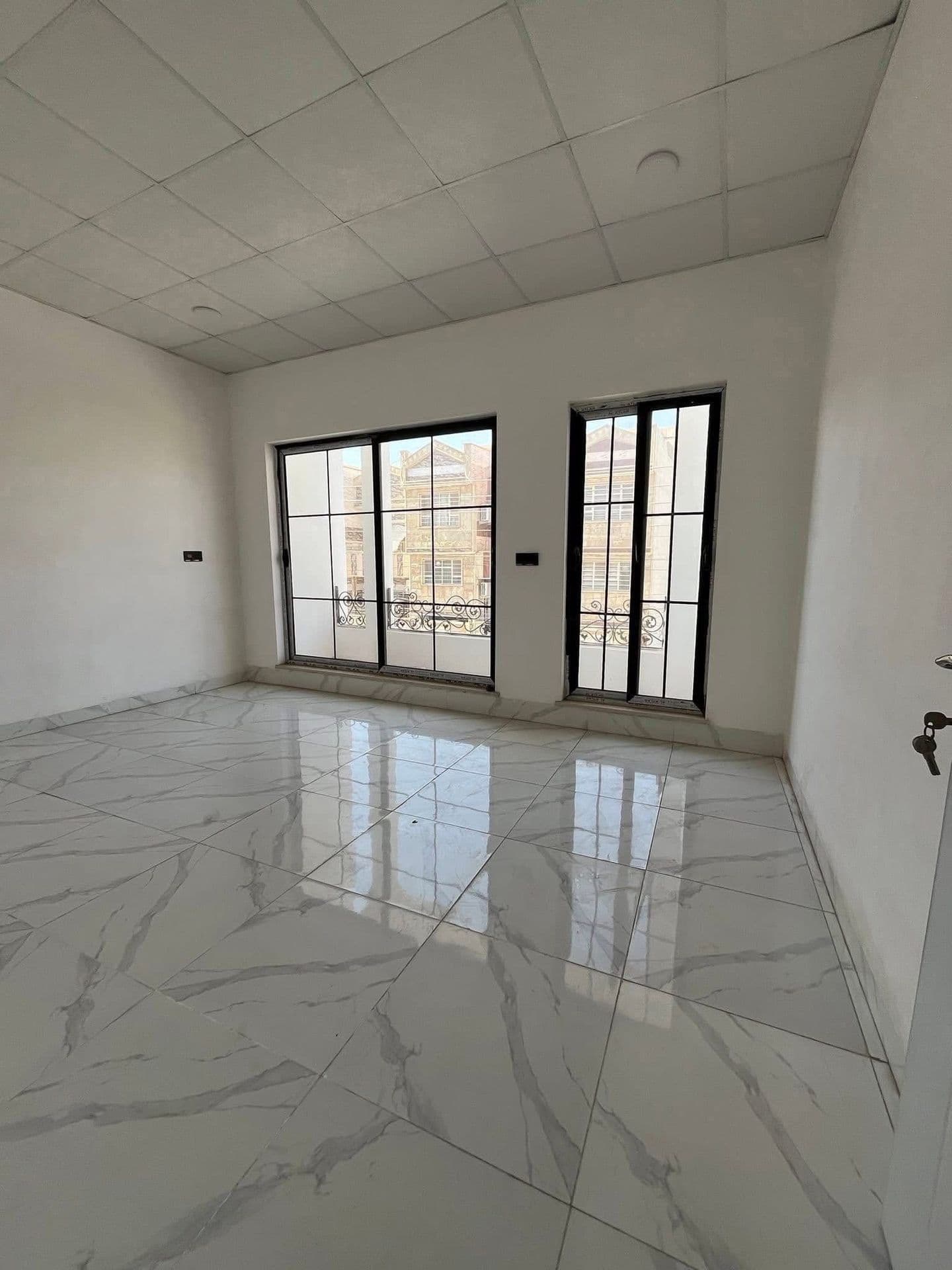 دار للبيع - Image 1