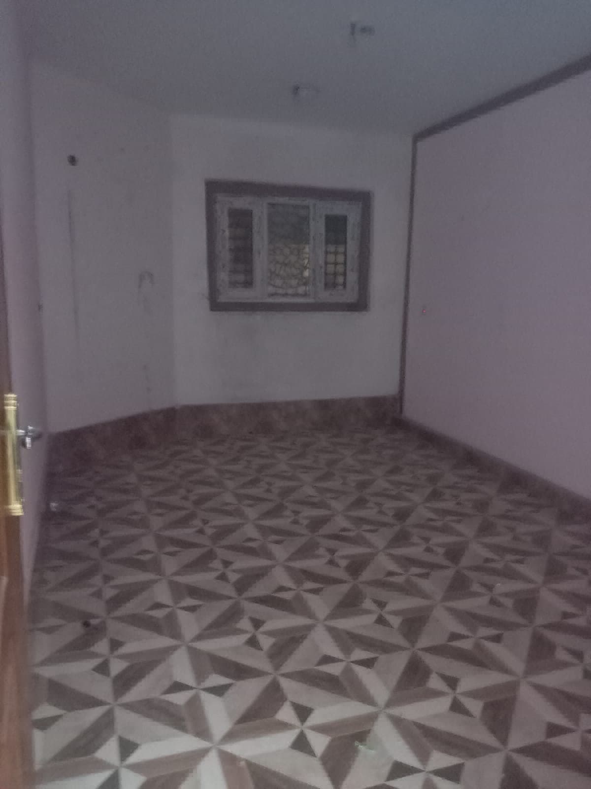 دار للايجار في حي السلام مساحه ١٠٠متر  - Thumbnail 4