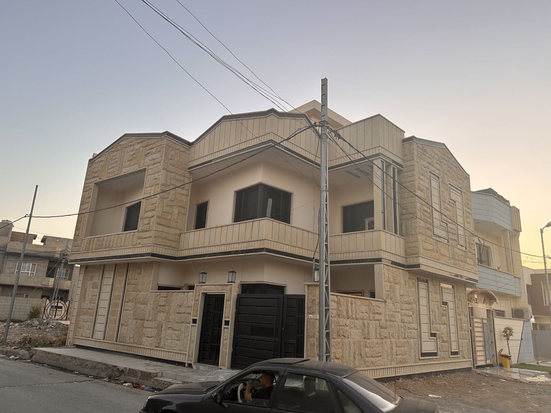 دار للبيع - Image 1