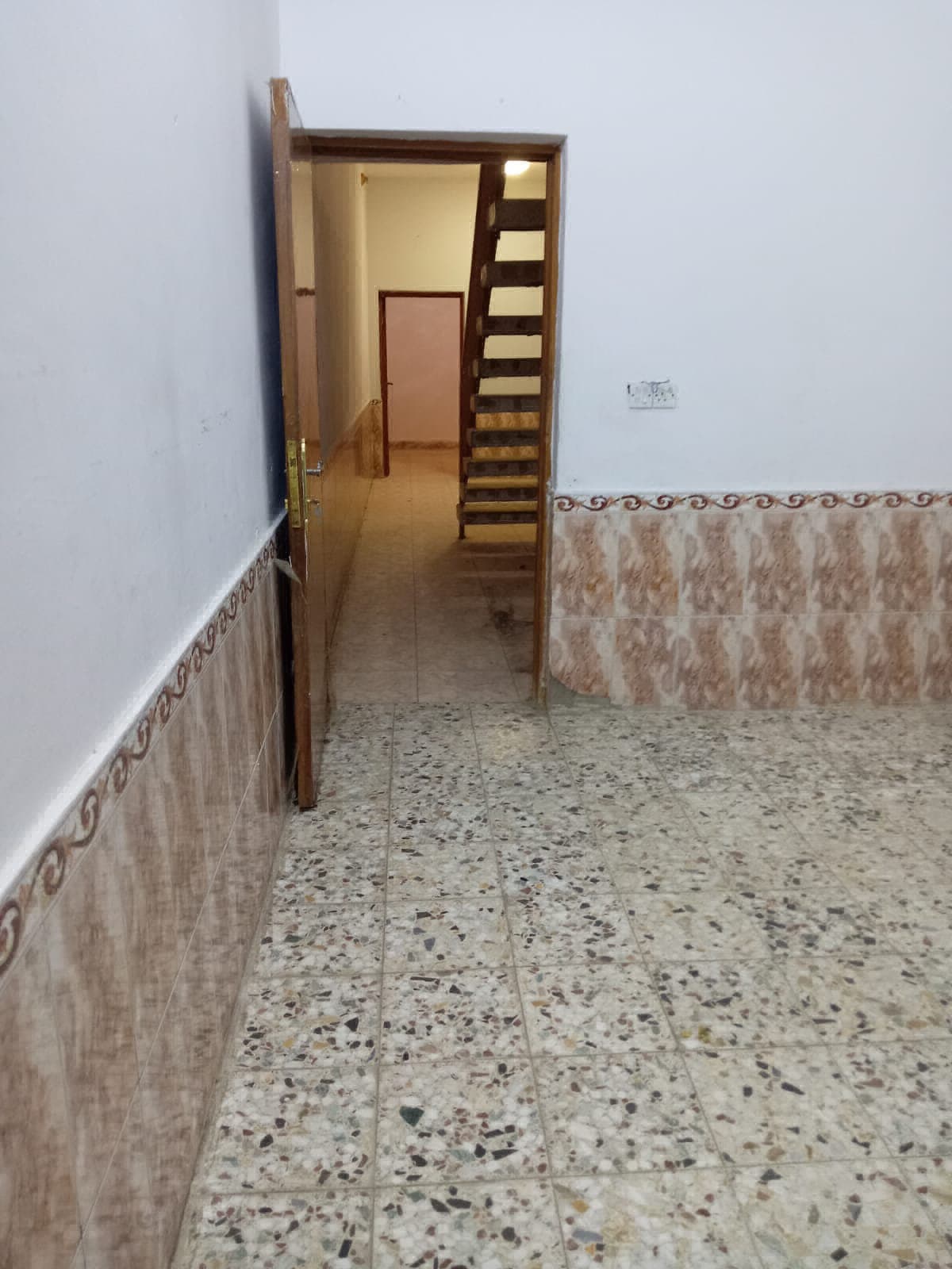 دار للايجار في حي السلام مساحه ١٠٠متر  - Thumbnail 9