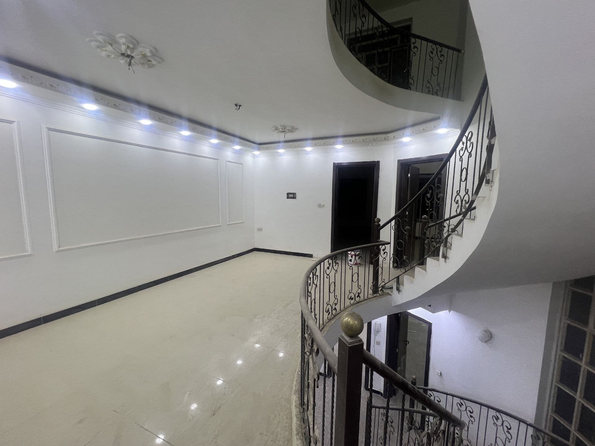 بيت طابقين  - Thumbnail 3