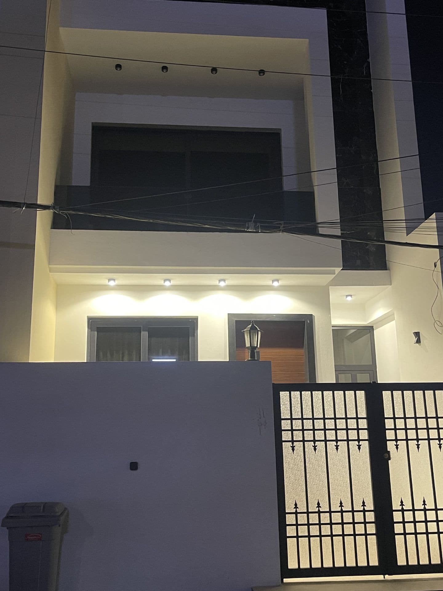 دار حديث للبيع الدورة قرب المحكمة - Image 1