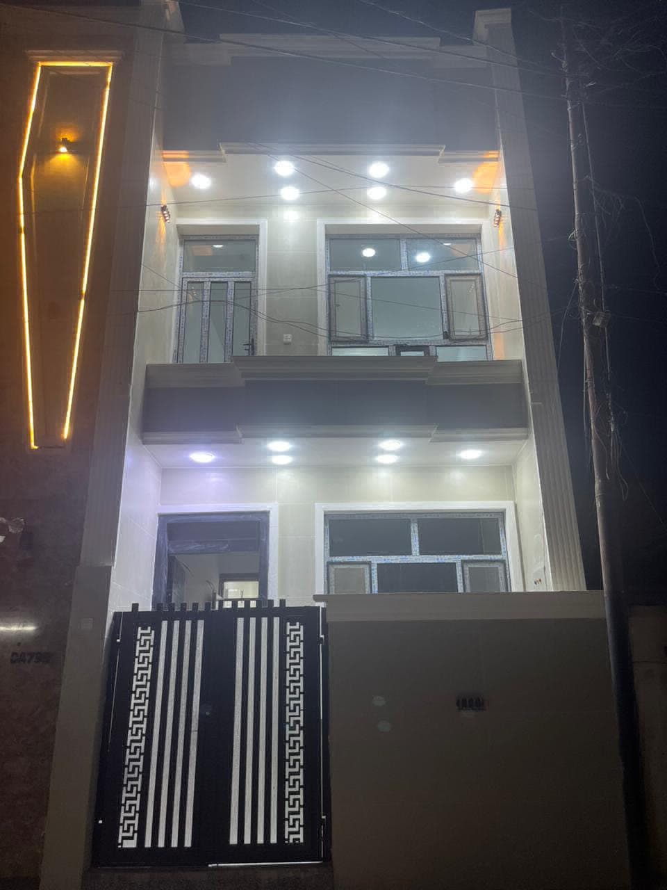 دار طابقين - Image 1