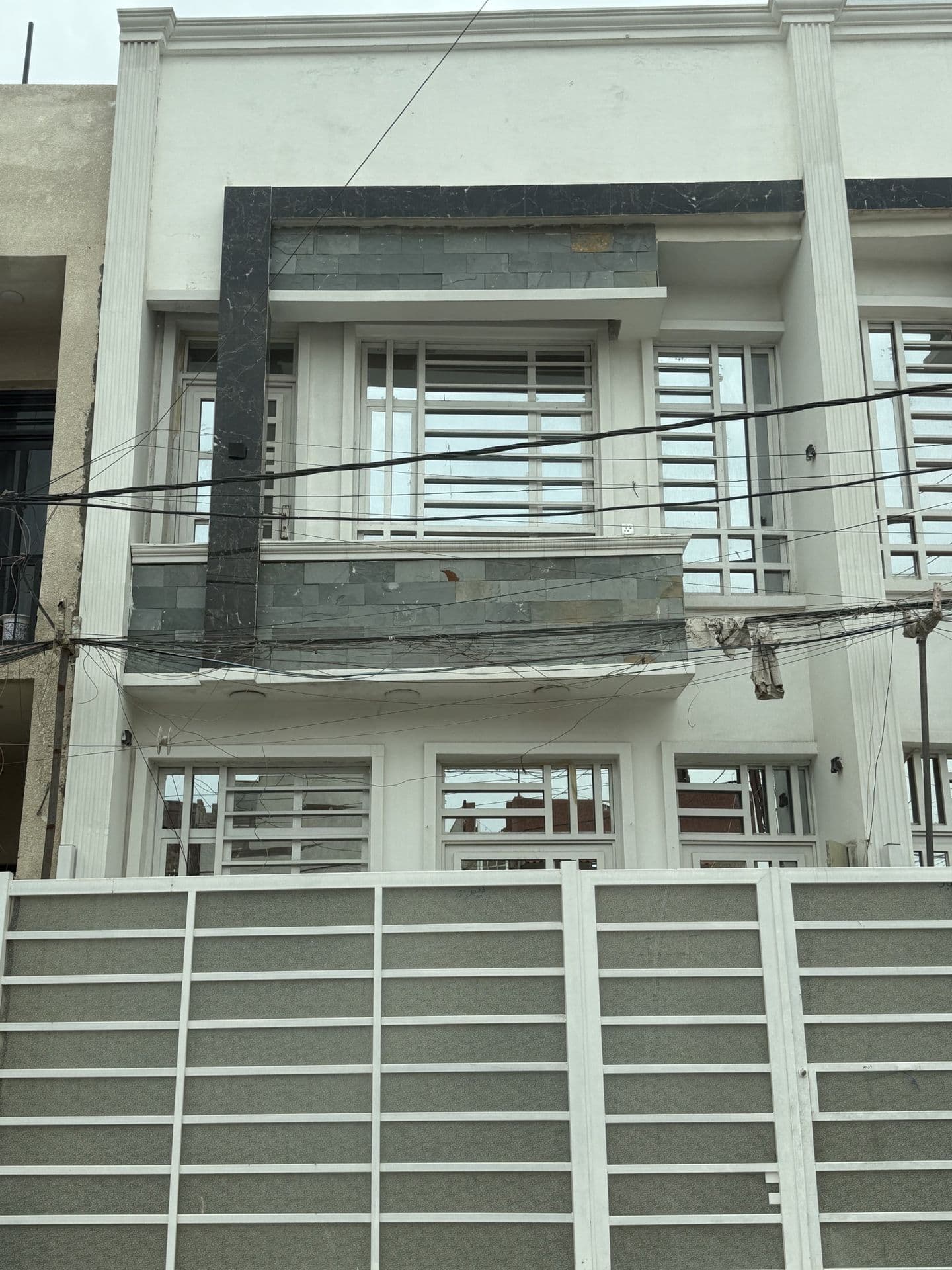 منزل طابقين