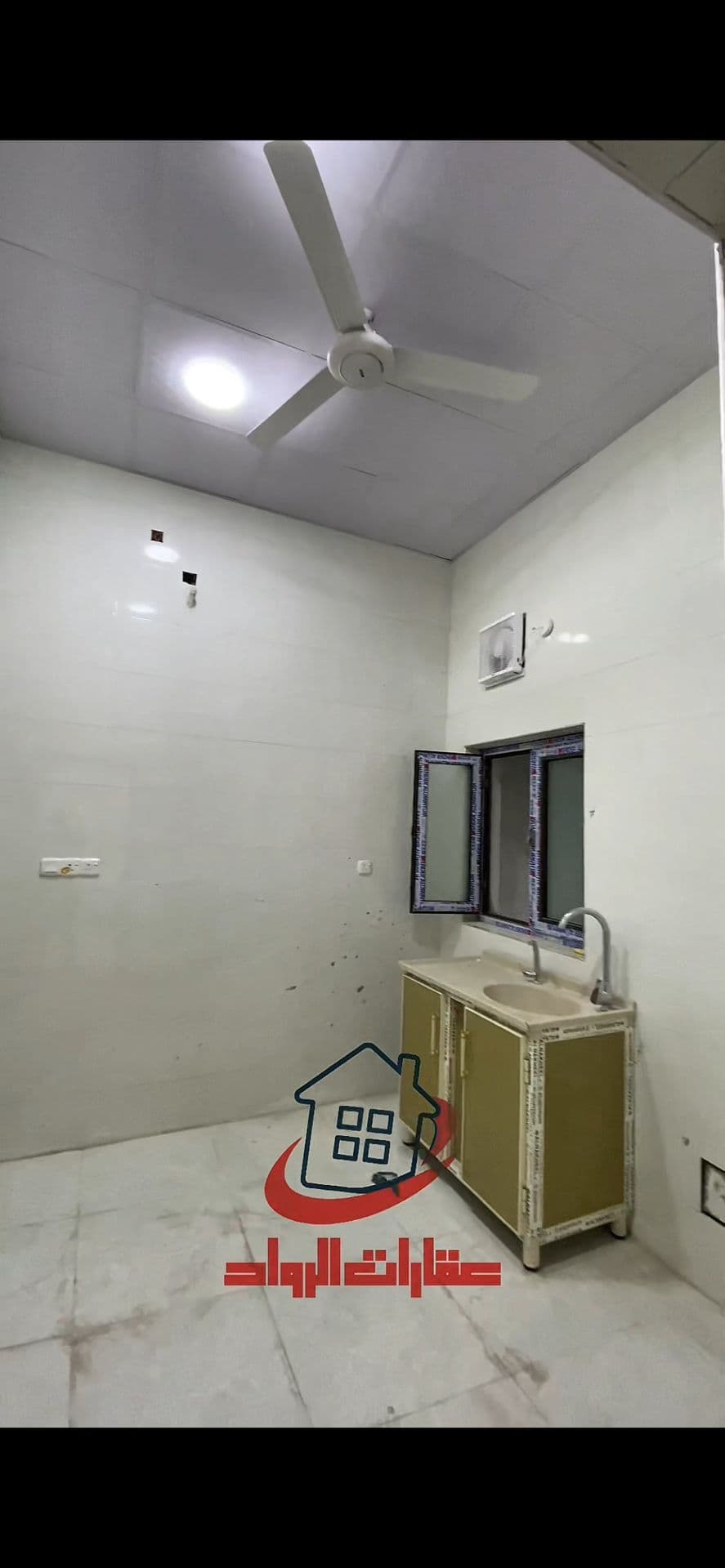 شقق في سوق الجنينة تصلح عيادات ومكاتب - Image 1