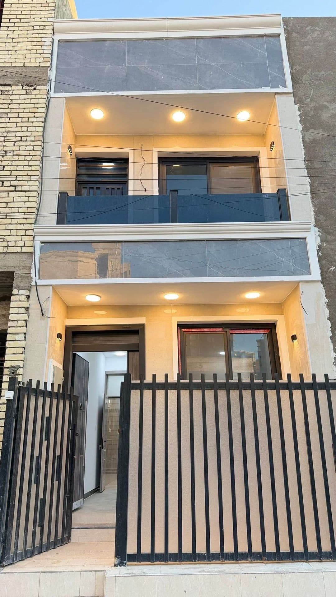 مشتمل للبيع حي الجهاد الشارقة مجاور مجمع النسيم  - Image 1