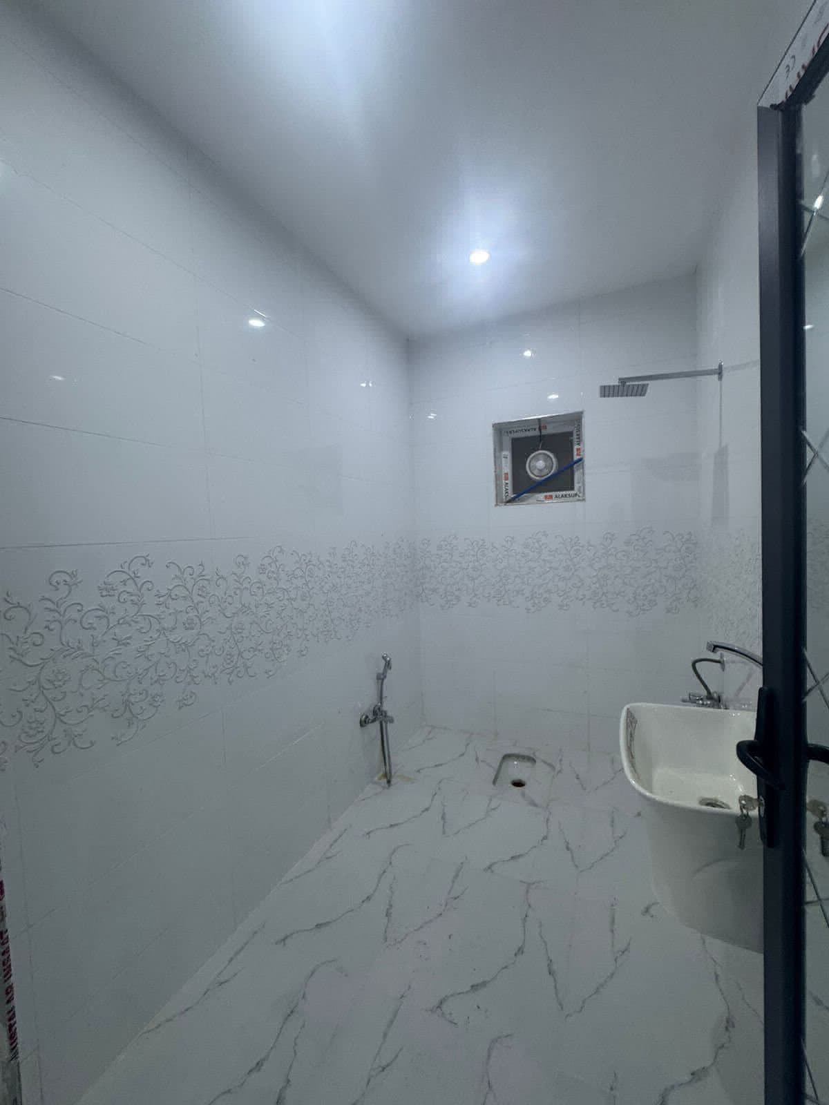 دار للبيع طابو بناء حديث 