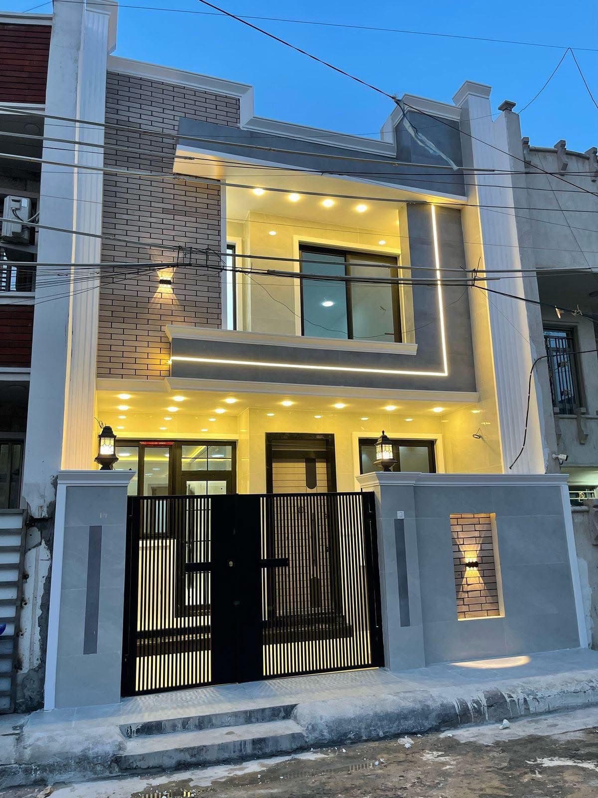 دار للبيع 120متر في حي الجهاد خلف اربع شوارع  - Image 1