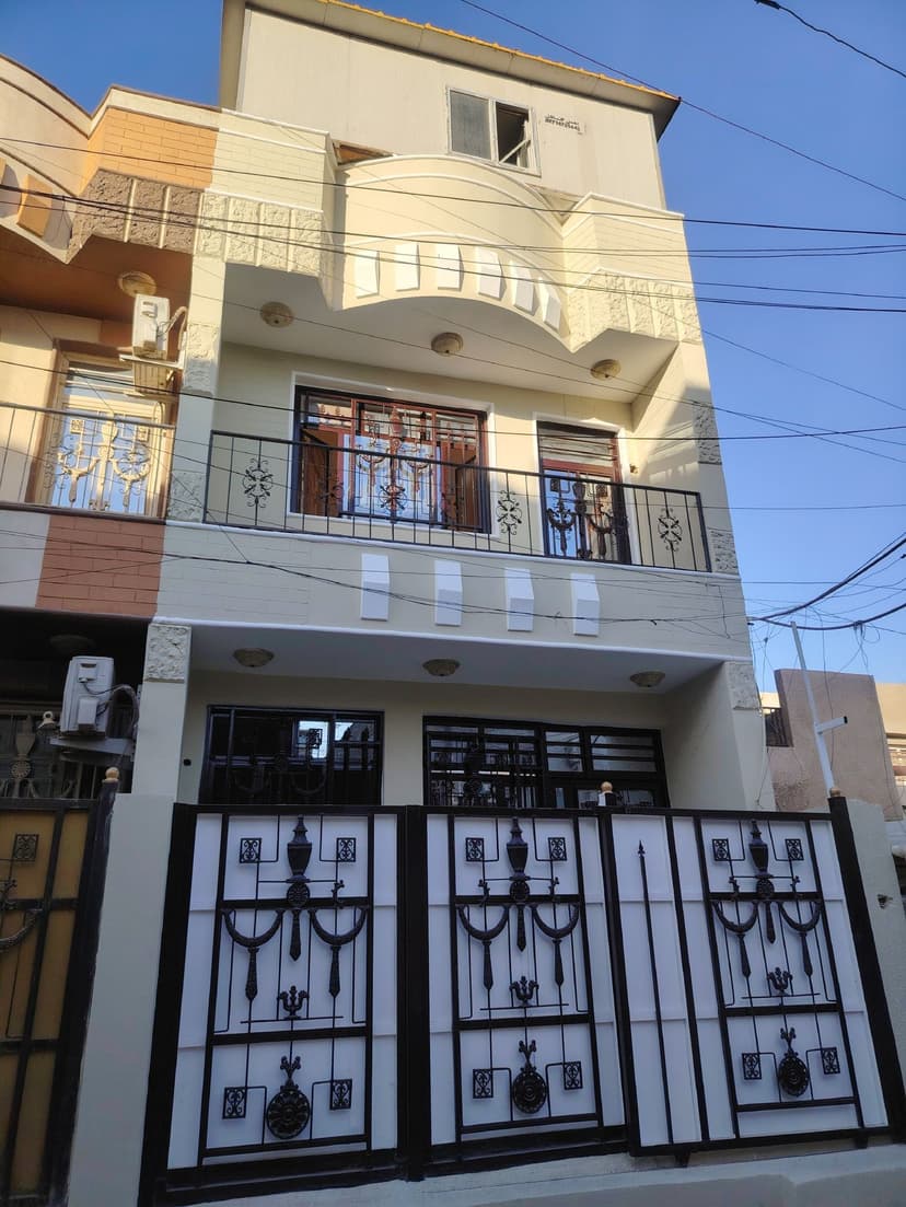 بيت للبيع ثلاث طوابق 