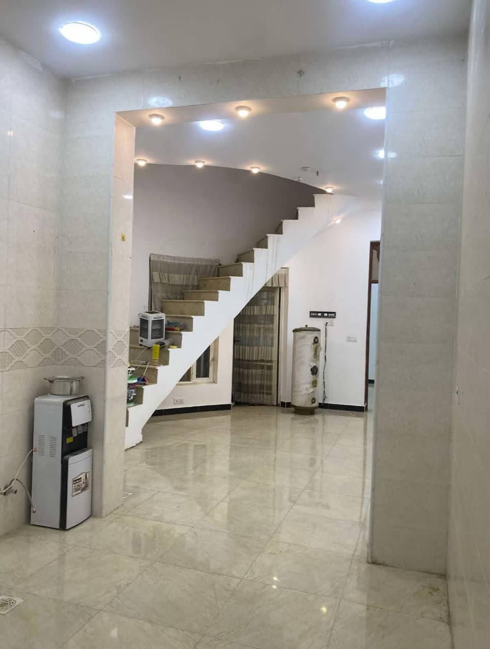 بيت للبيع - Image 1