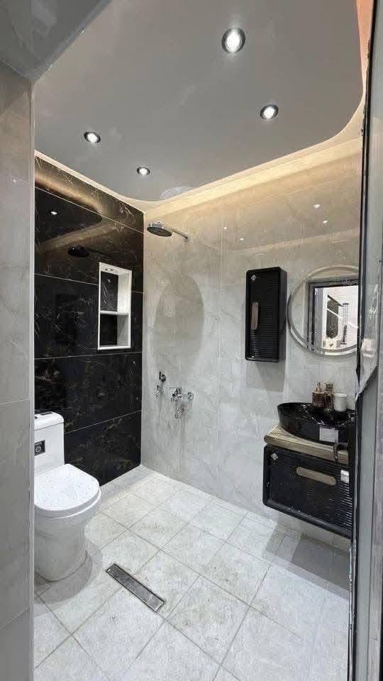 للبيع 55متر ثلاث طوابق حي الجهاد الضباط قرب اربع شوارع  - Thumbnail 3