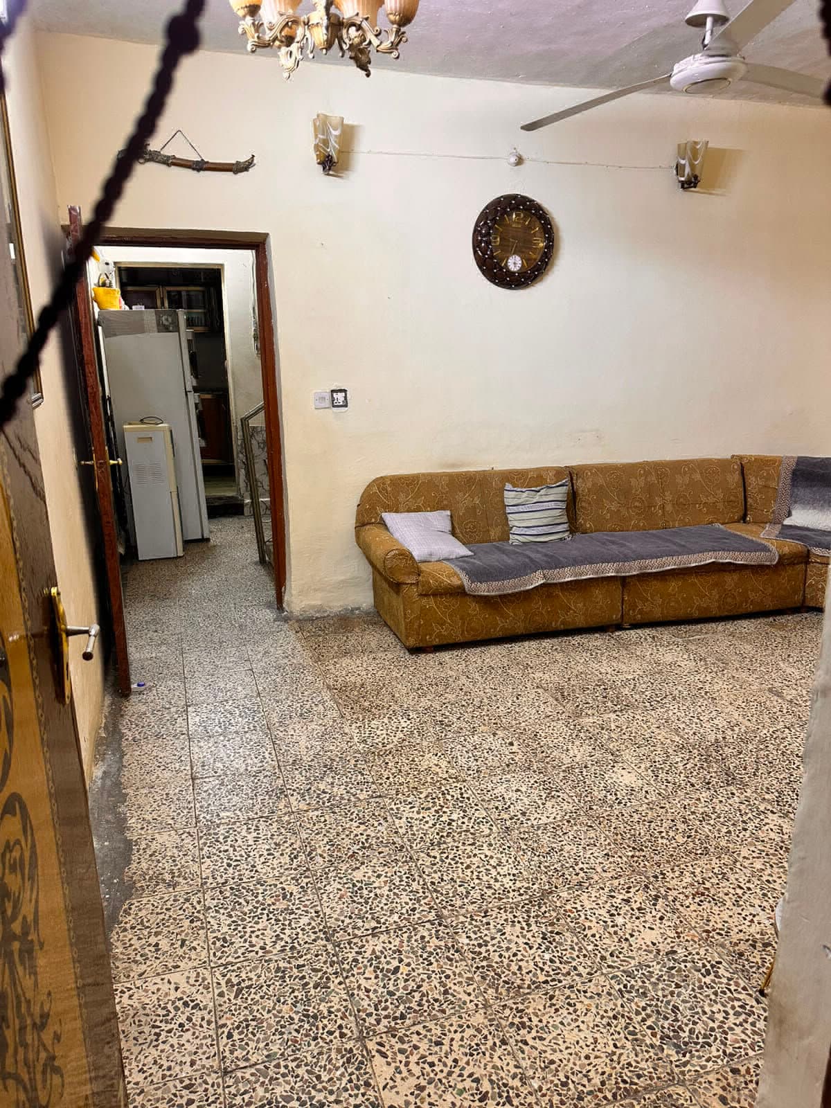 دار سكني تجاري للبيع 