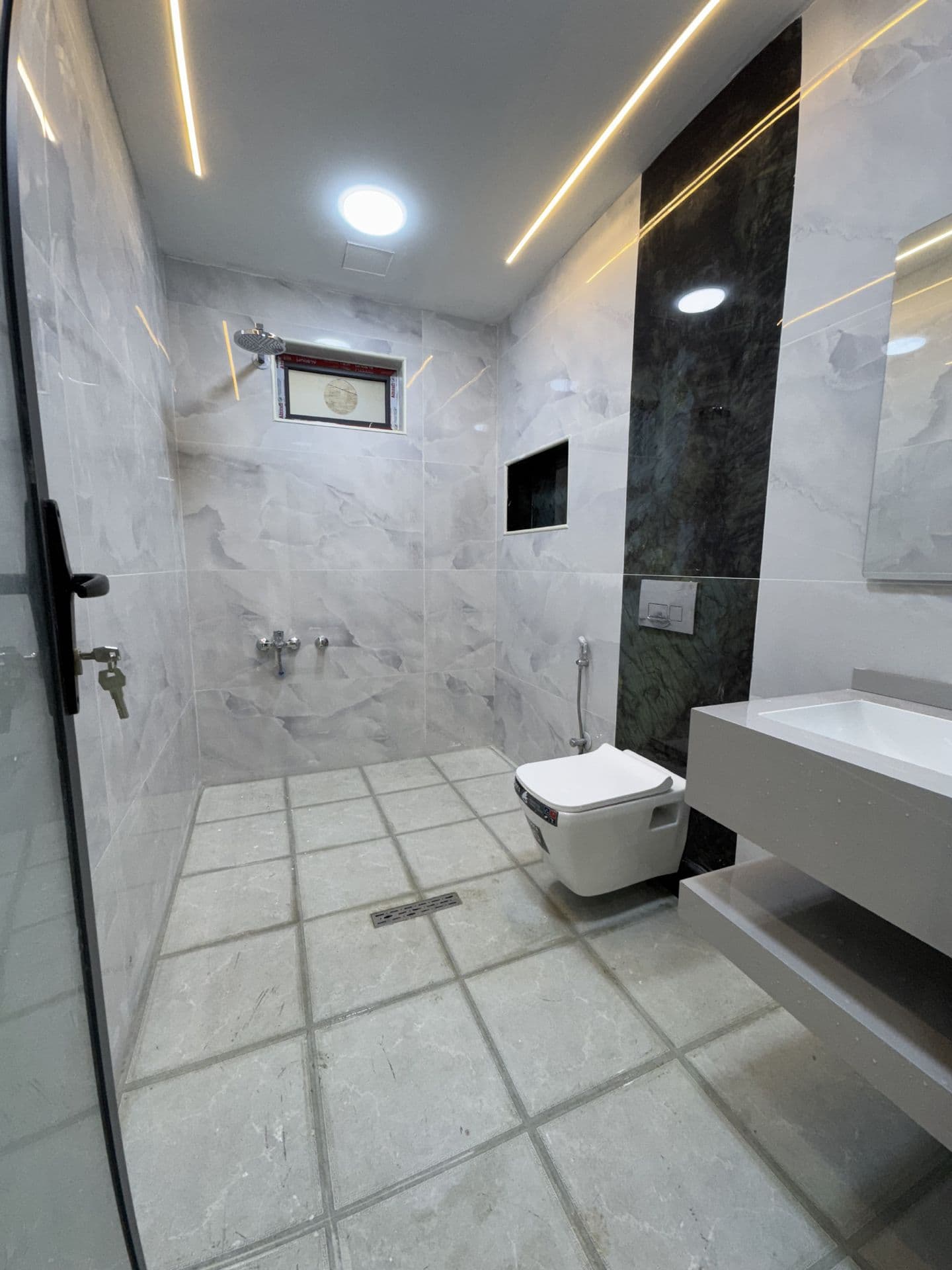 دار للبيع 120متر في حي الجهاد خلف اربع شوارع  - Thumbnail 5