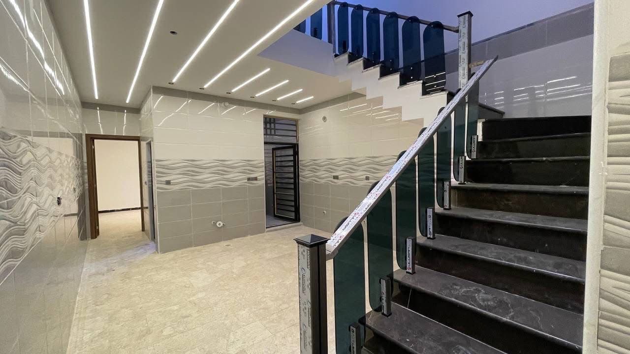 دار للبيع 100م في حي الجهاد الرفاق قرب شارع العام جدا مجاور شارع 40 - Thumbnail 5