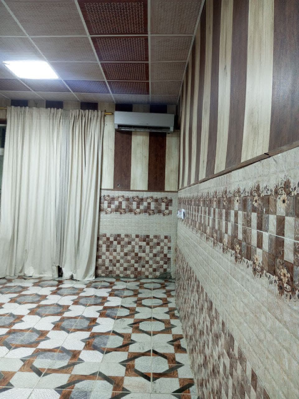 بيت في حي الحوراء