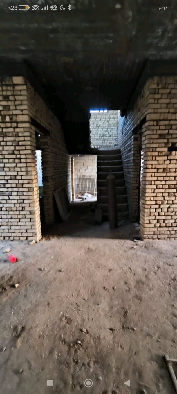 بيت هيكل زراعي للبيع طابوق صب كونكريت مساحه ٢٤٠م  - 4