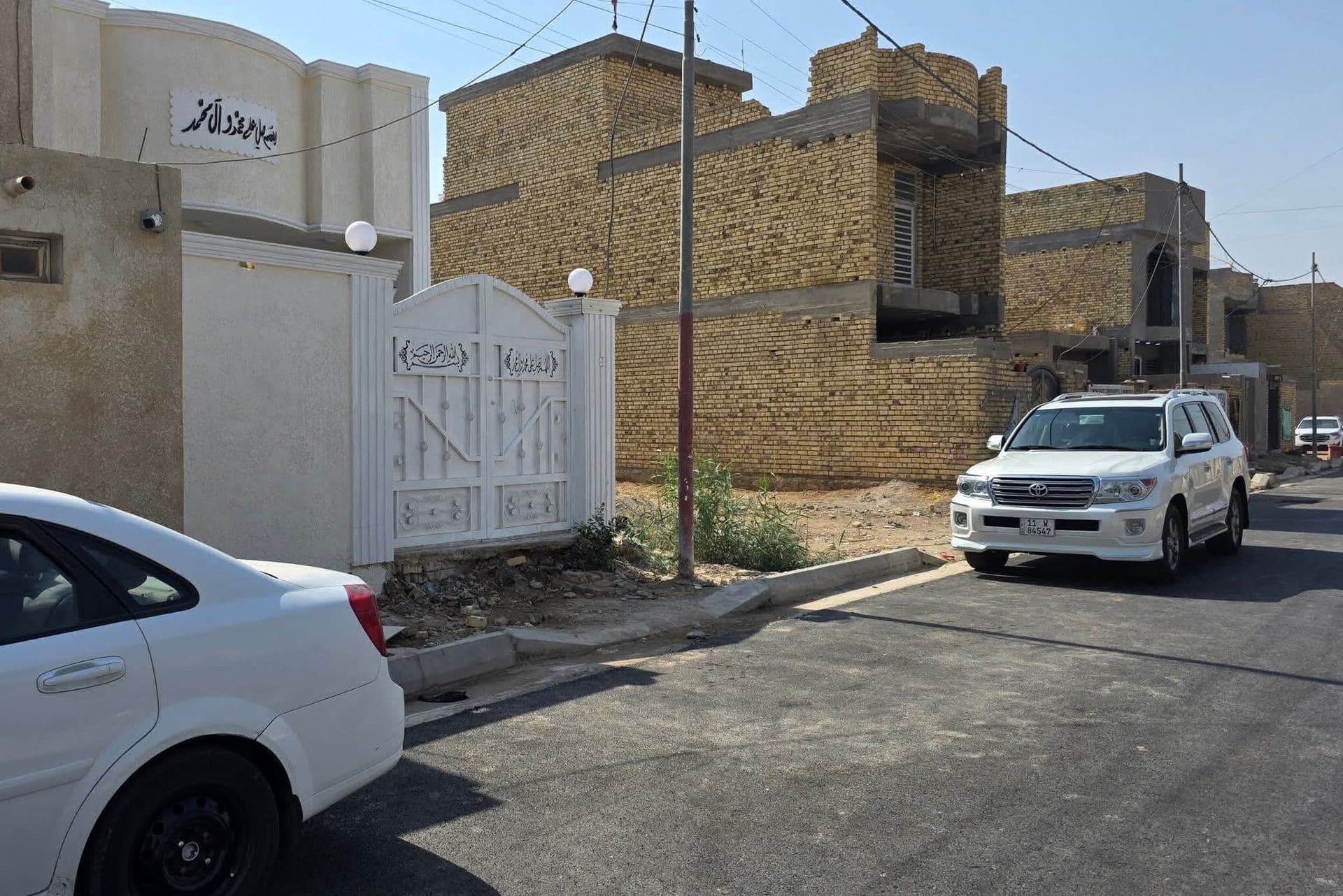 مشتمل للبيع - Image 1