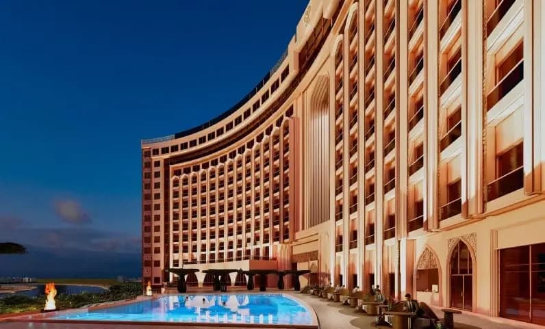 Heart of the World Hotel: Where Luxury Meets Comfort on the Banks of the Tigris